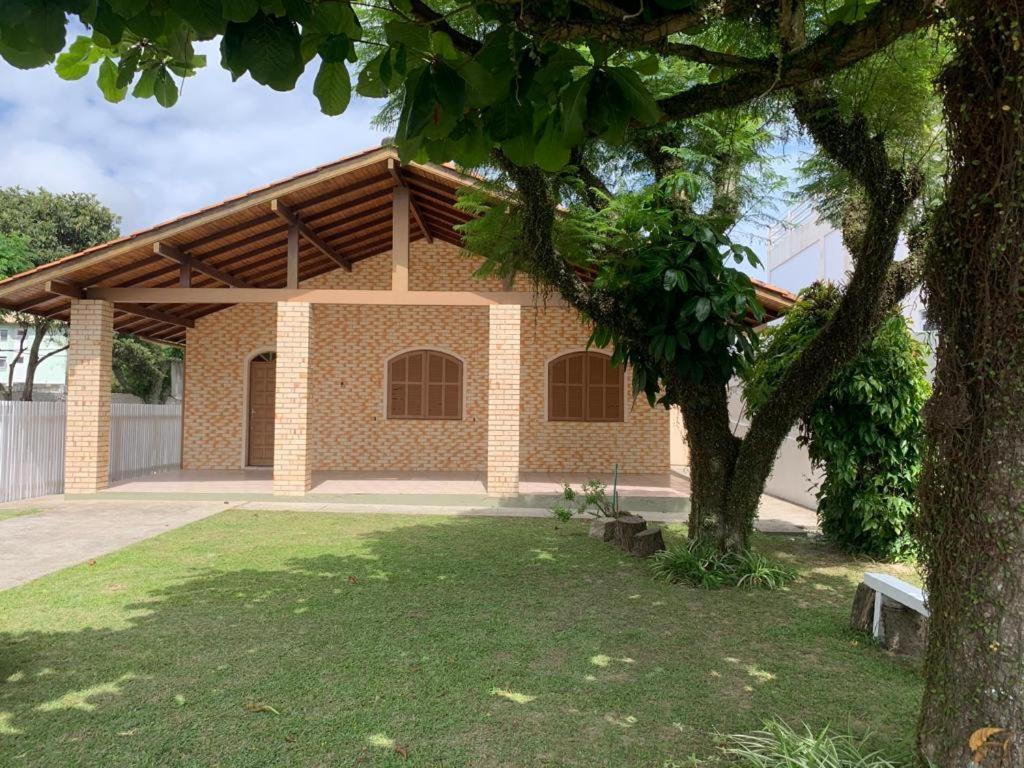 A 200m Casa Centrinho Dos Ingleses